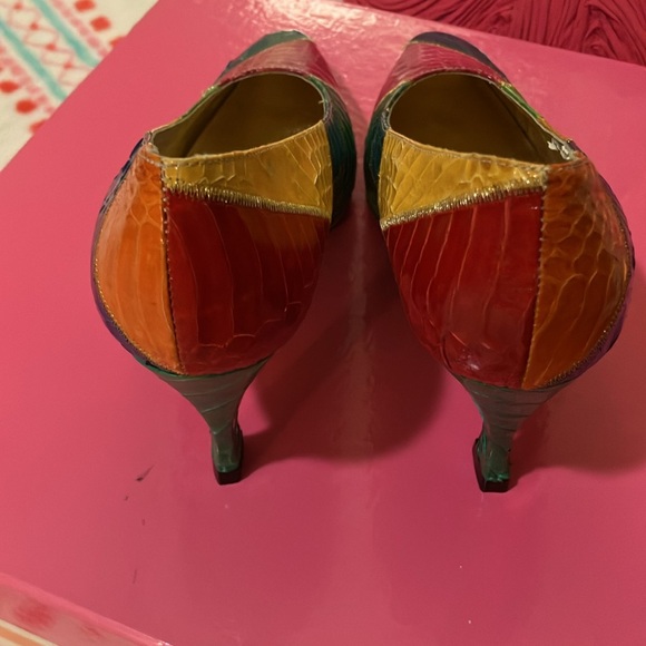 J Renee’ 5.5M Alligator Pattern Multi Colored Heels - Picture 7 of 7